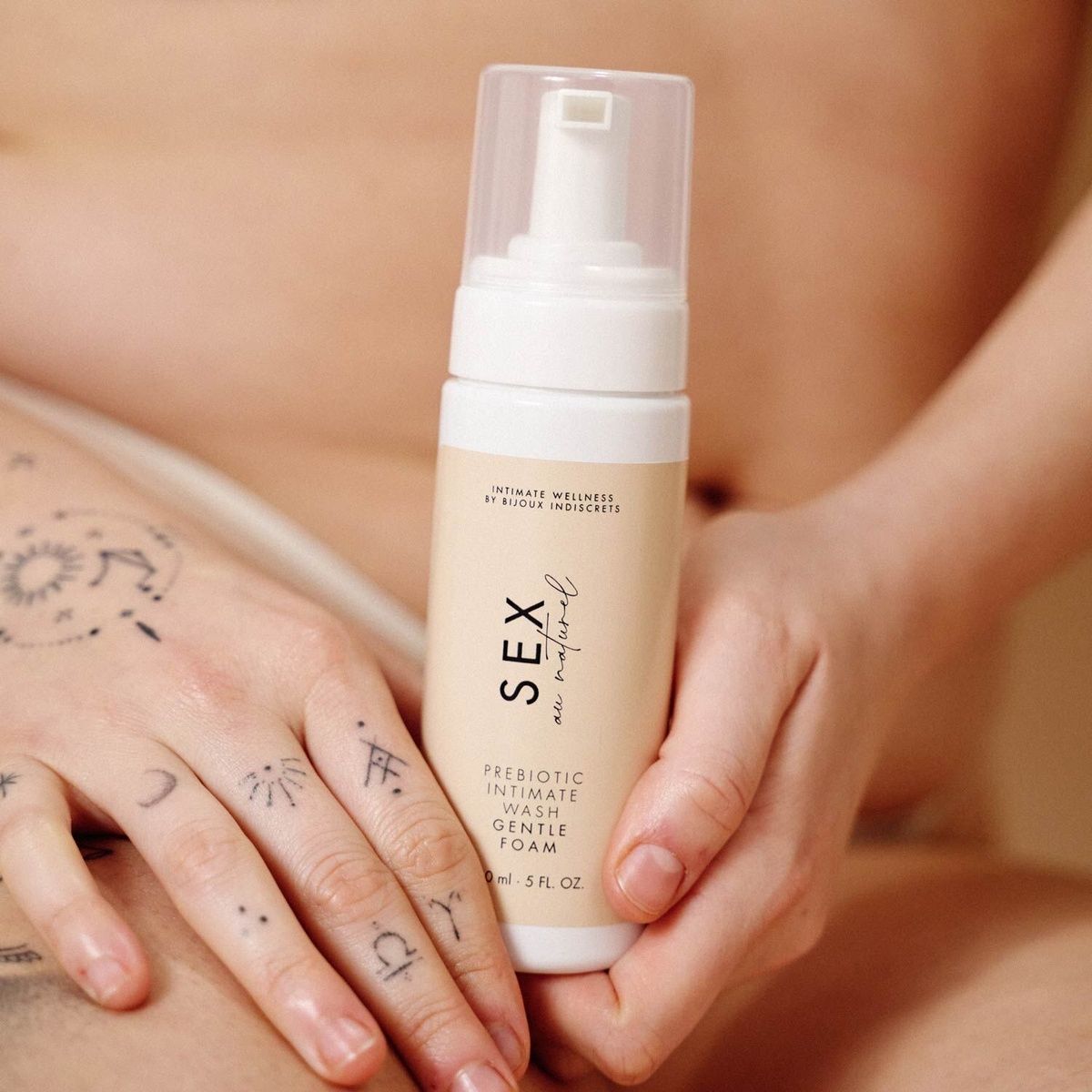 Пена для интимной гигиены Bijoux Indiscrets Sex Au Naturel Prebiotic Intimate Wash Gentle Foam 150мл